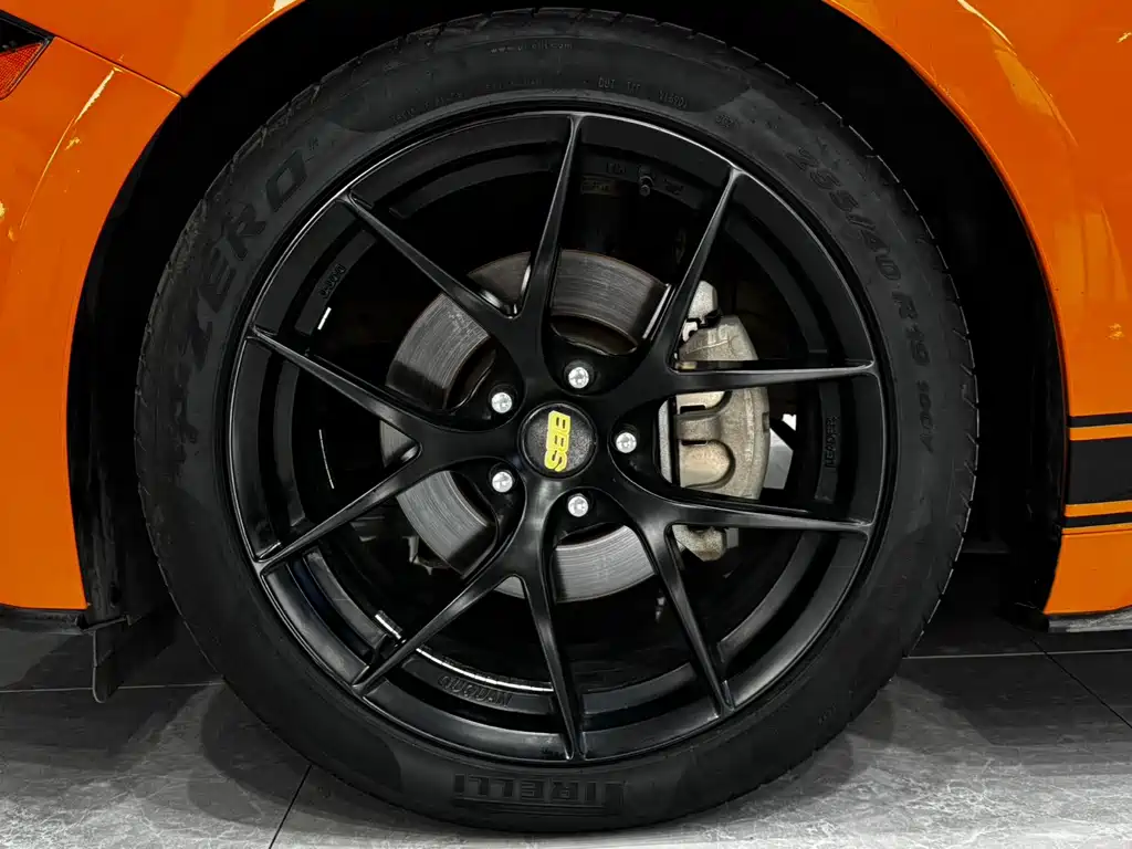 Ford Mustang — миниатюра 8