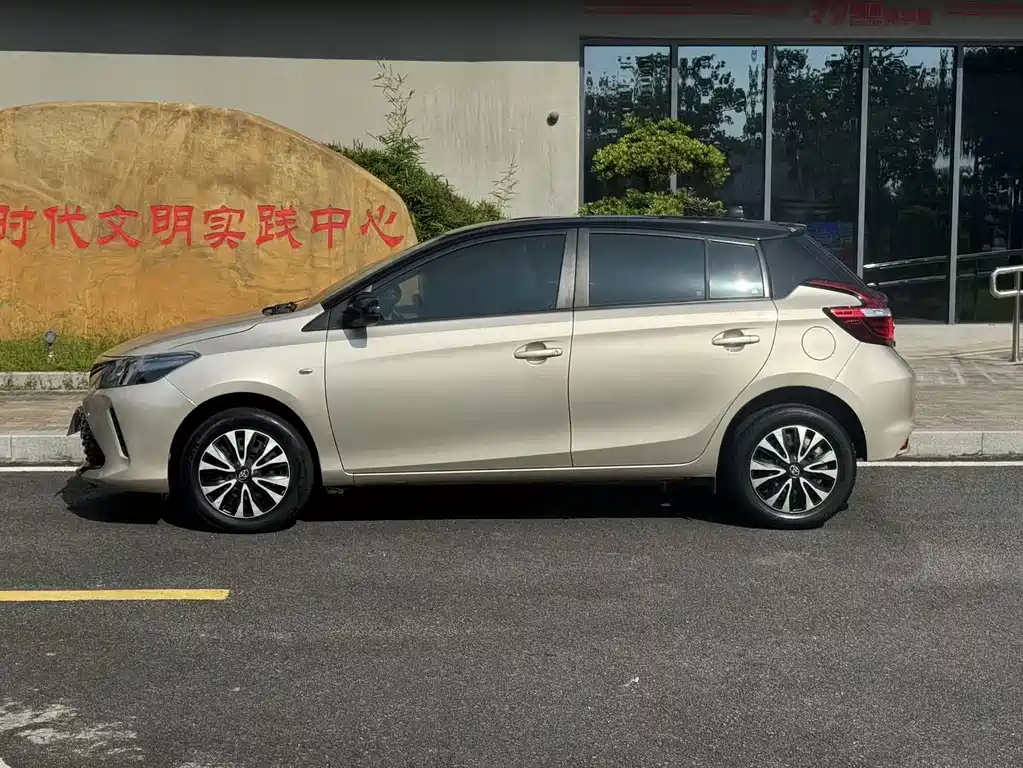 Toyota Vios FS — миниатюра 2