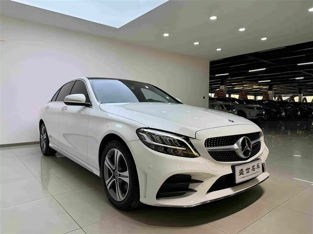 Mercedes-Benz C-Class — миниатюра 4
