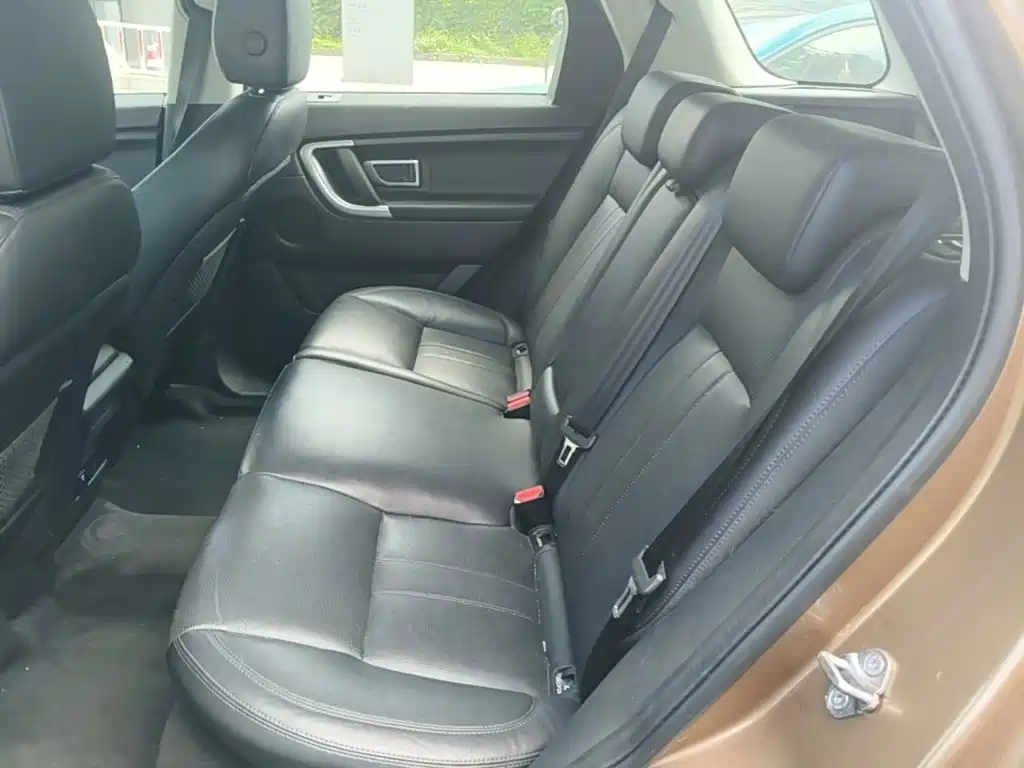 Land Rover Discovery Sport — миниатюра 17