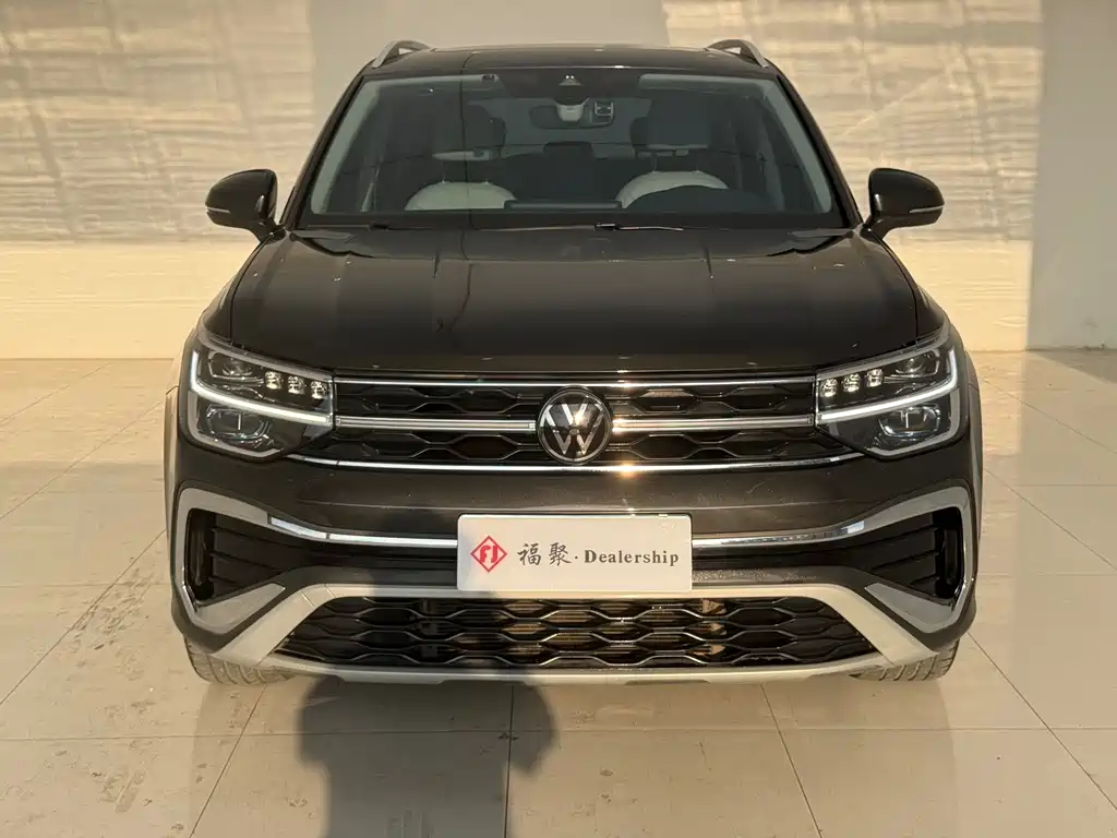 Volkswagen Tharu