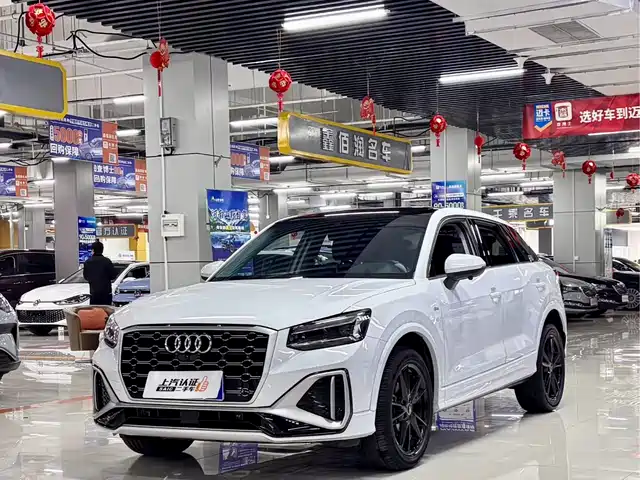 AUDI Q2L 2023
