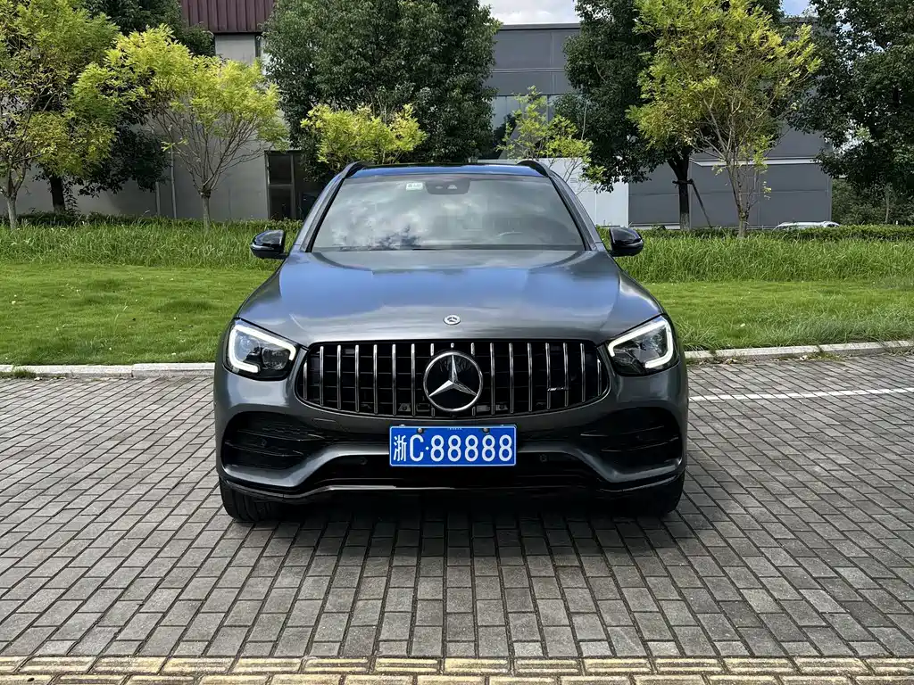 Mercedes-Benz GLC AMG — миниатюра 2