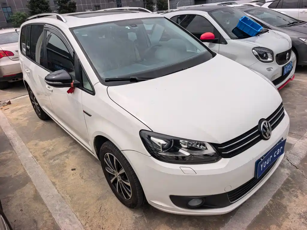 Volkswagen Touran — миниатюра 3