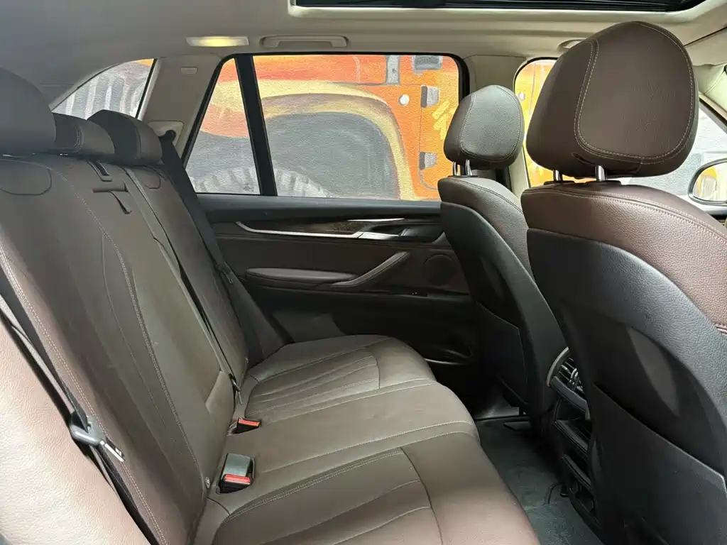 BMW X5 2015 xDrive28i