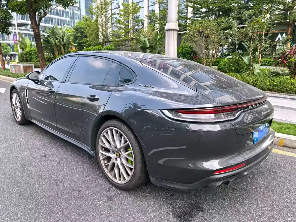 Porsche Panamera — миниатюра 3