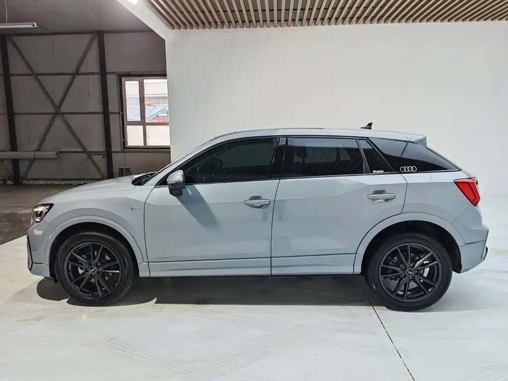 Audi Q2L — миниатюра 6