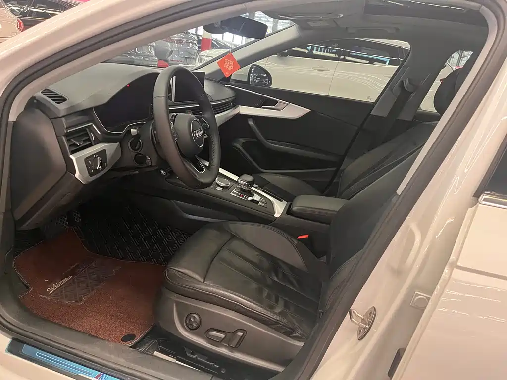 Audi A4L 2019 40 TFSI Fashion VI