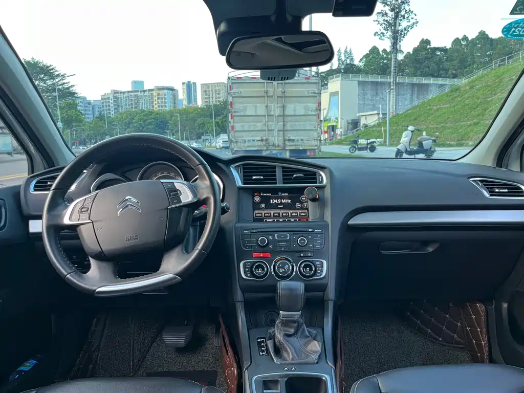 Citroen C4L — миниатюра 8