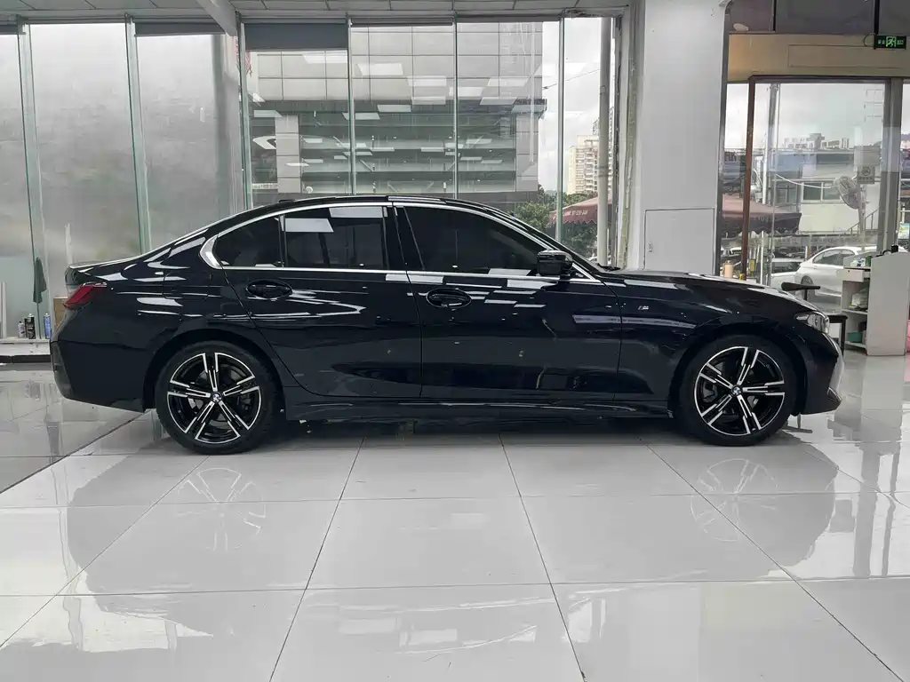 BMW 3 Series — миниатюра 7