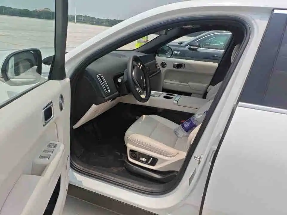 Li Auto Li L7 — миниатюра 3