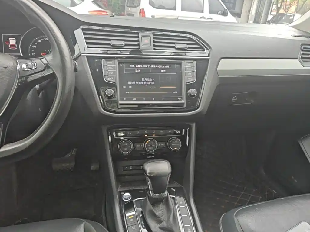 Volkswagen Tiguan L — миниатюра 13