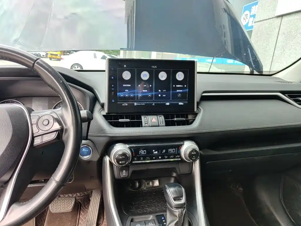 Toyota Wildlander — миниатюра 13