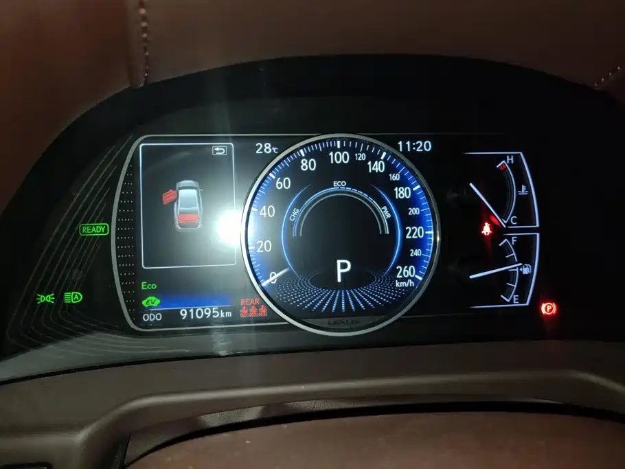 Lexus ES — миниатюра 14