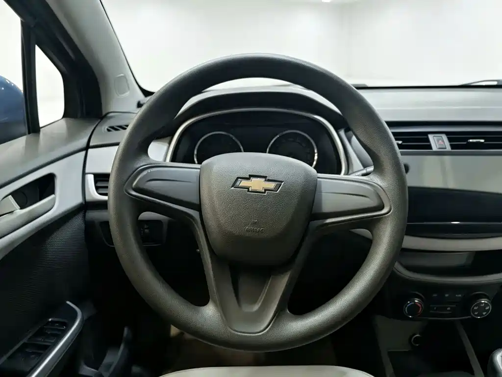 Chevrolet Lova RV — миниатюра 7