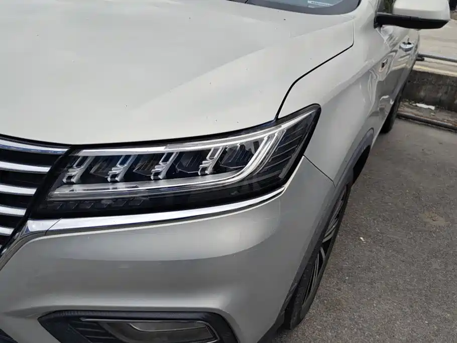 Roewe RX5 — миниатюра 5
