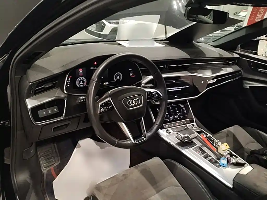 Audi A6L 2021 40 TFSI Luxury