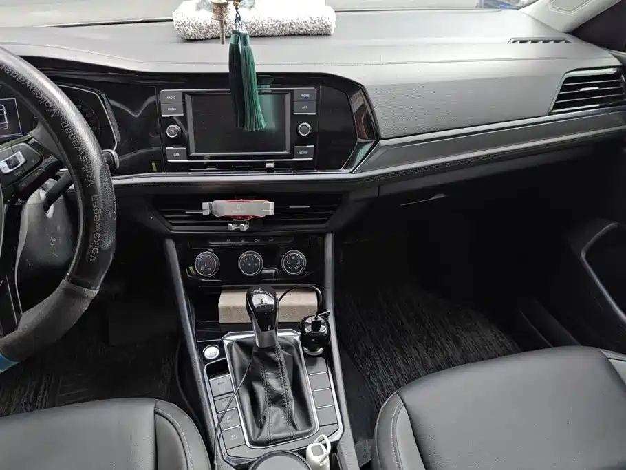 Volkswagen Sagitar — миниатюра 13