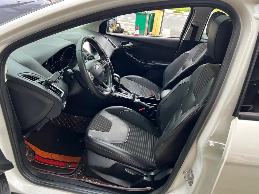 Ford Focus — миниатюра 4