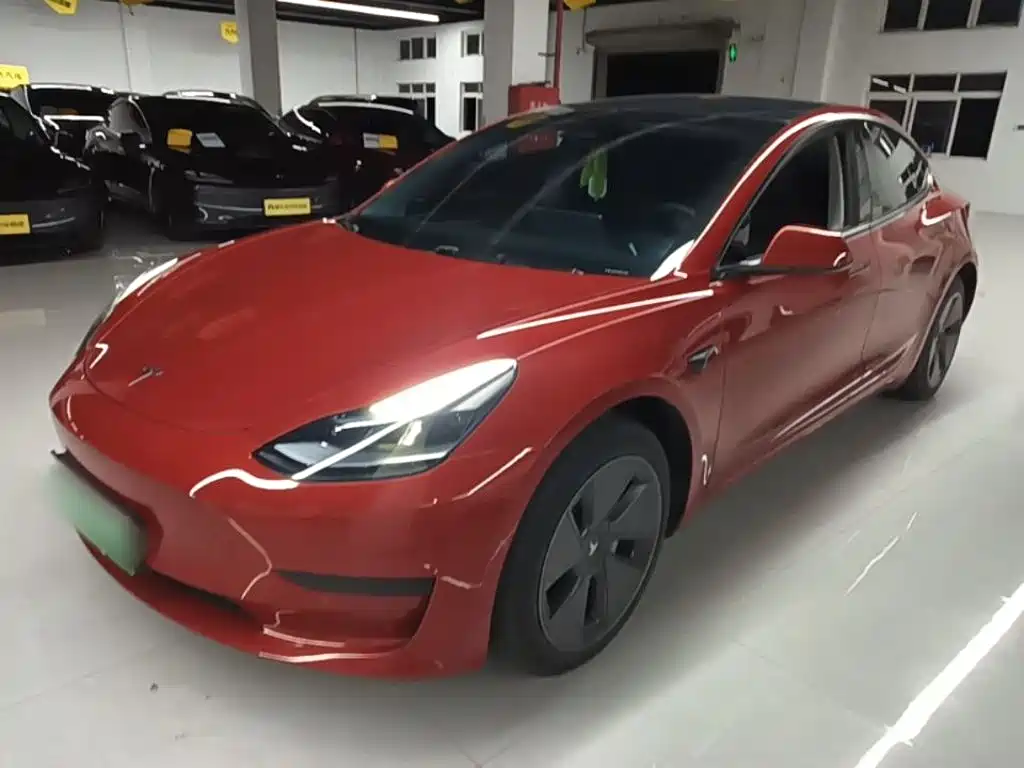 Tesla Model 3 — миниатюра 2