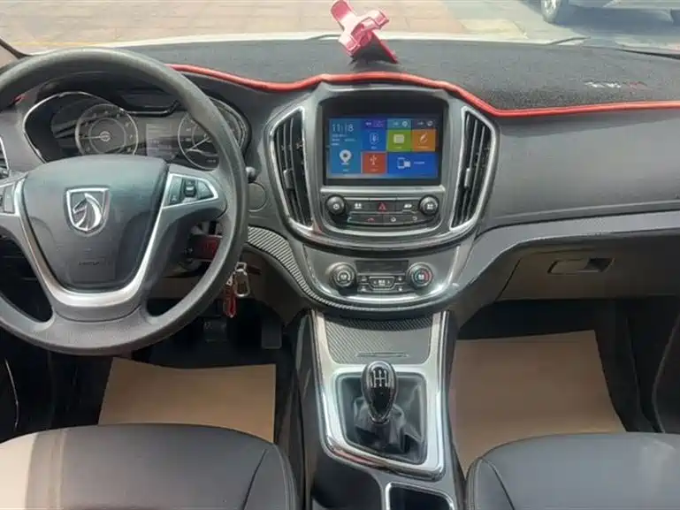 Baojun 560 2016 1.8L MT Comfort