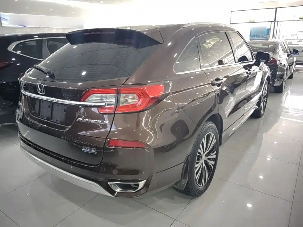 Honda Avancier — миниатюра 7