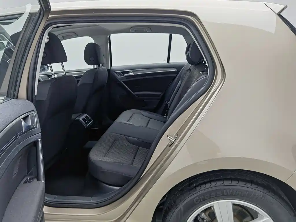 Volkswagen Golf — миниатюра 15