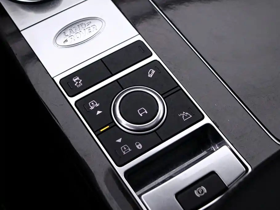 Land Rover Range Rover — миниатюра 11