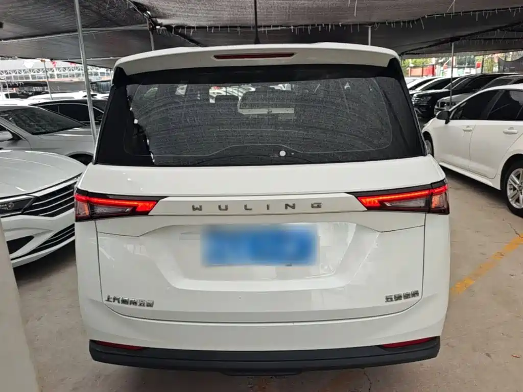 Wuling Jiachen — миниатюра 6