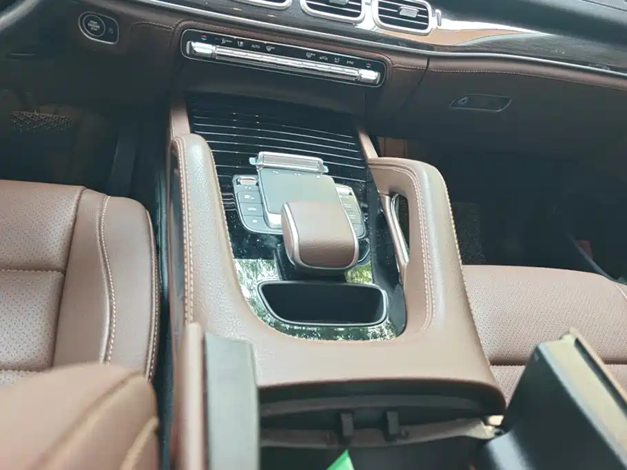 Mercedes-Benz GLE (Import) — миниатюра 16