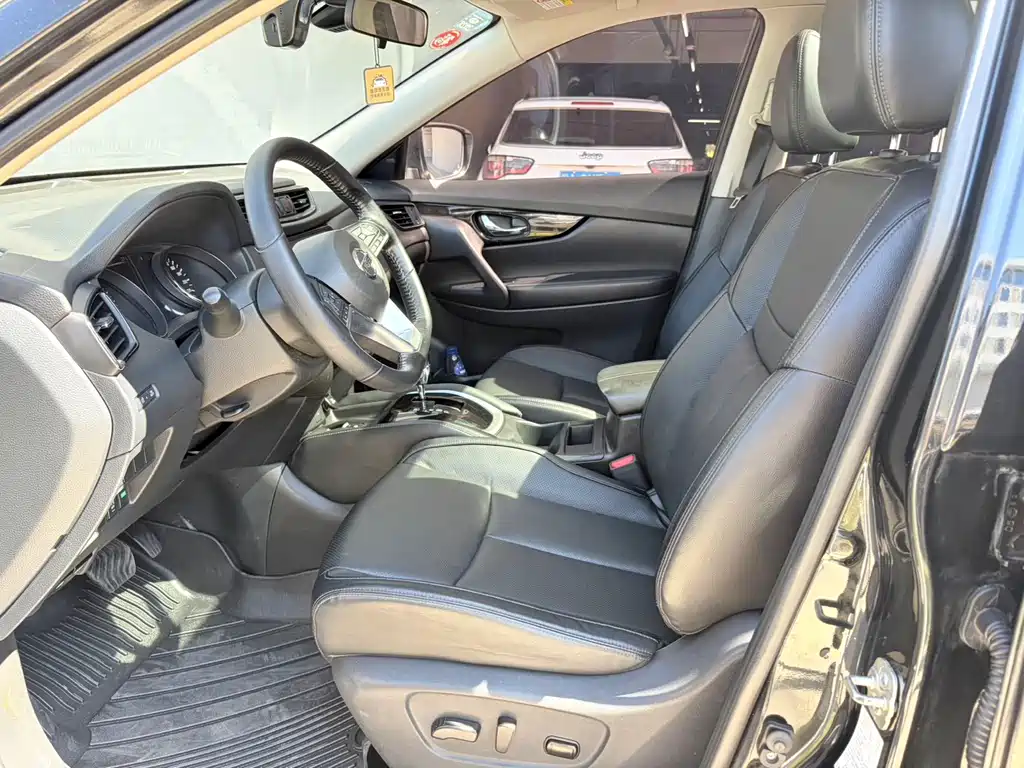 Nissan X-Trail — миниатюра 8