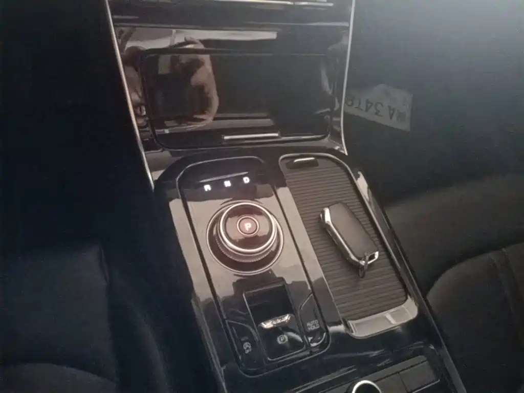 Kia K5 — миниатюра 14
