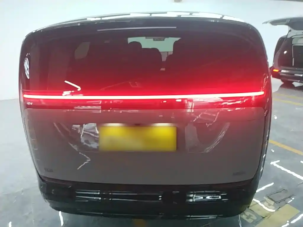 Li Auto Li MEGA — миниатюра 6