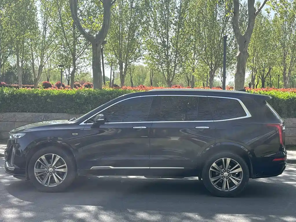 Cadillac XT6 — миниатюра 6