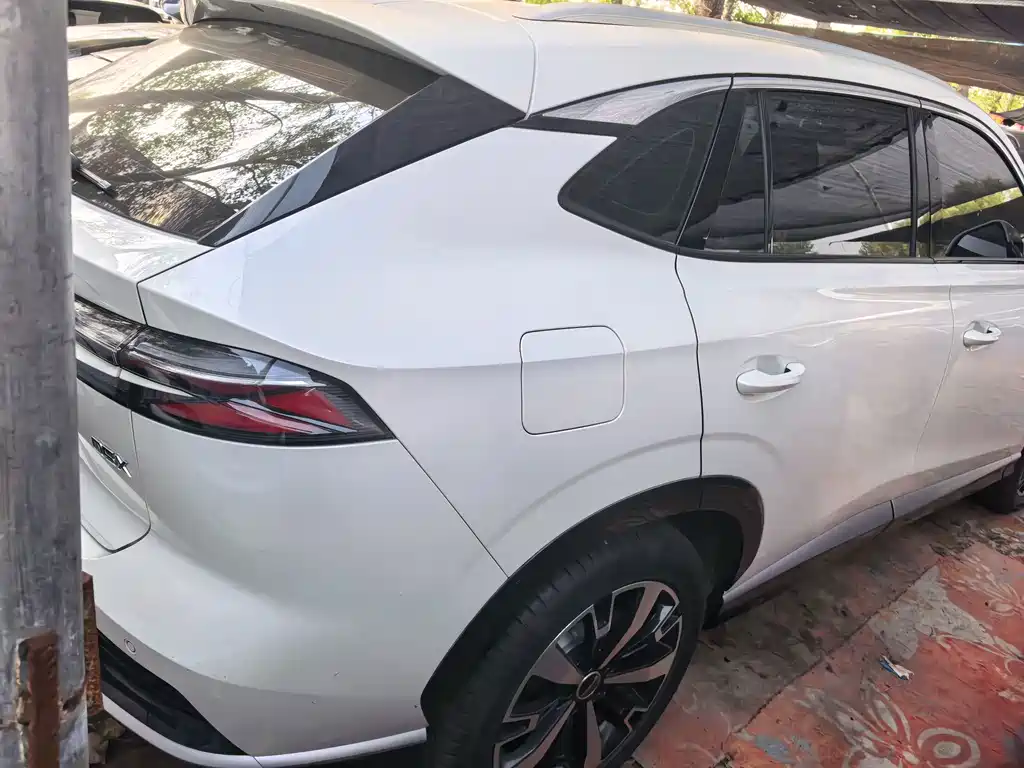 Roewe D5X DMH — миниатюра 5
