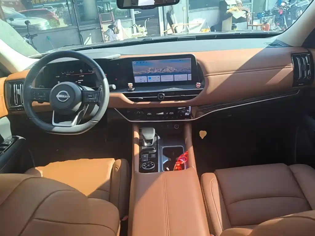Nissan Teramont — миниатюра 10