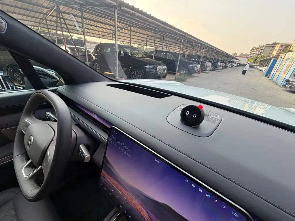 NIO ES8 — миниатюра 26