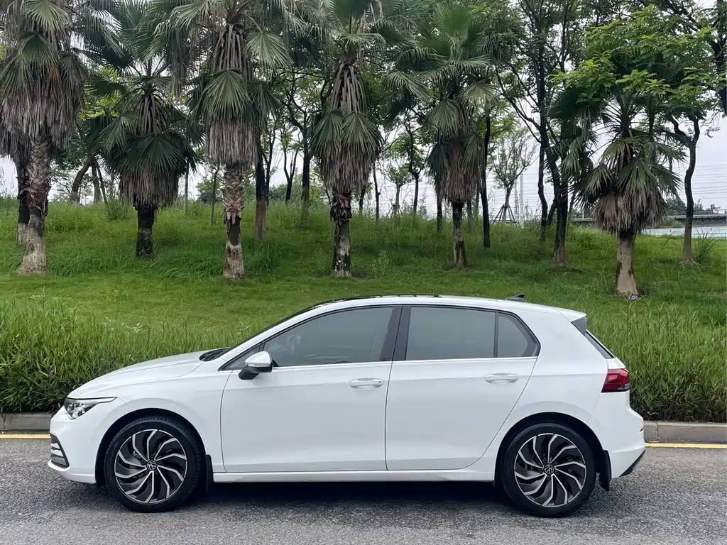 Volkswagen Golf 2021 280TSI DSG 30