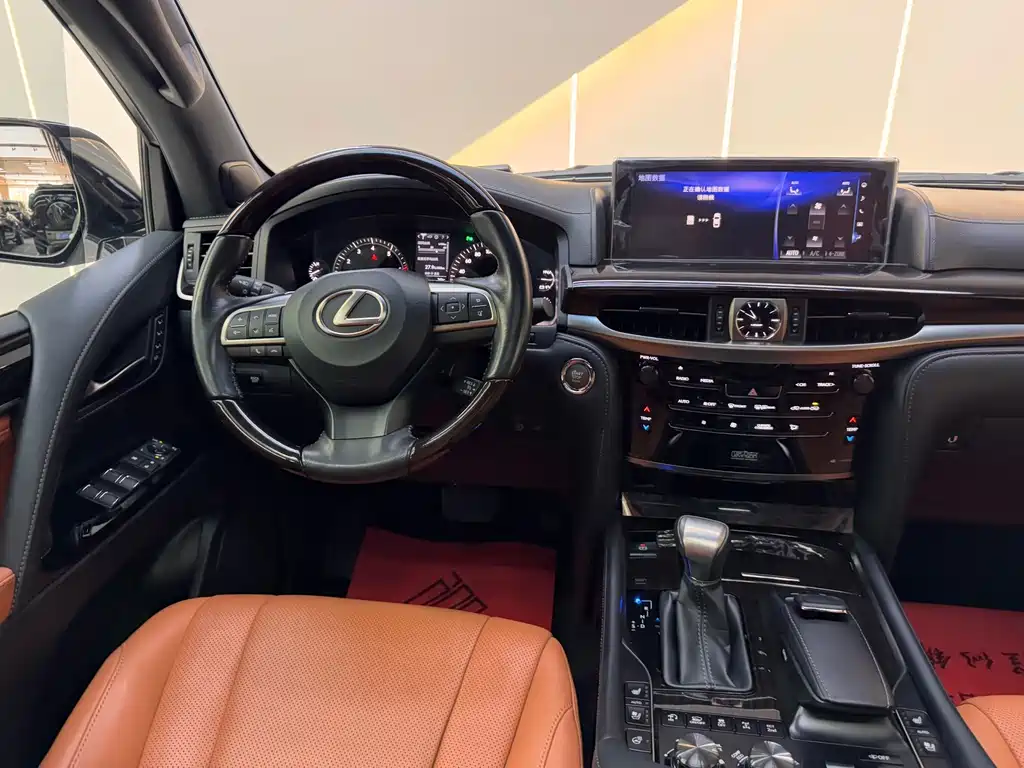 Lexus LX — миниатюра 21