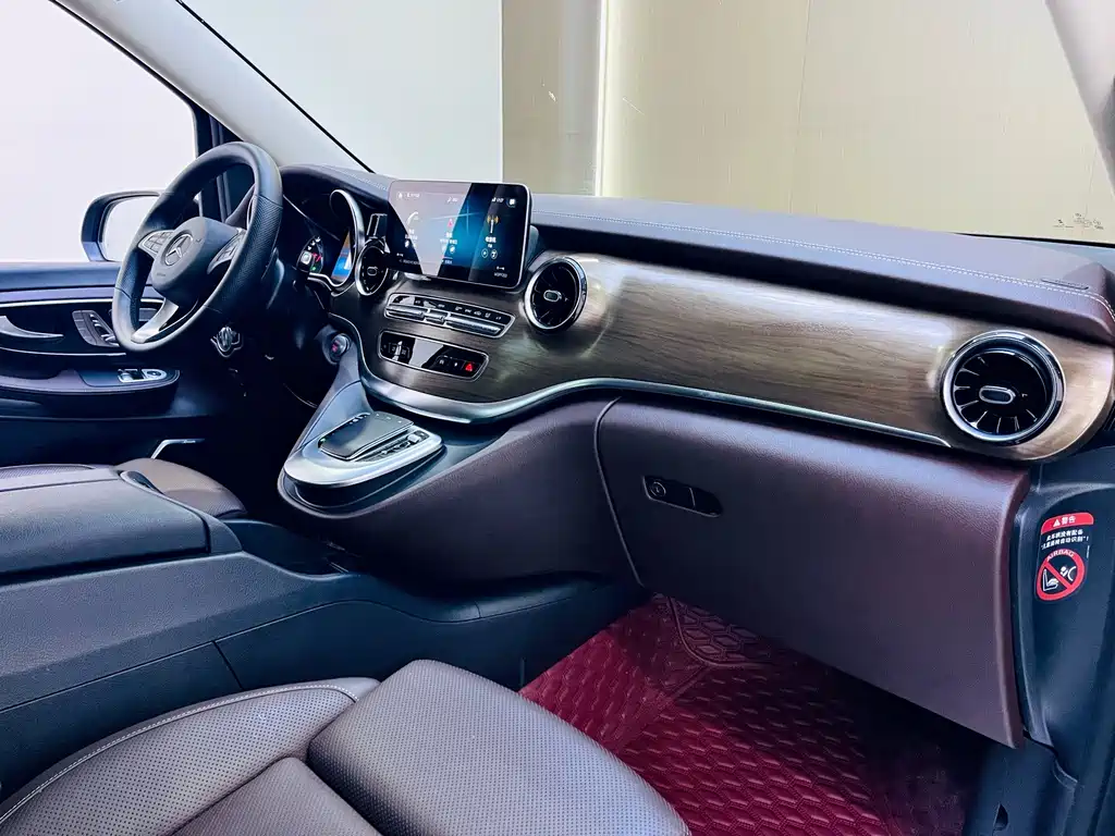 Mercedes-Benz V-Class — миниатюра 9