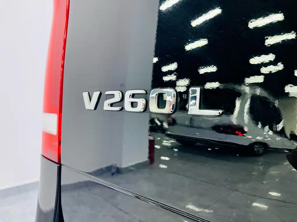 Mercedes-Benz V-Class — миниатюра 24