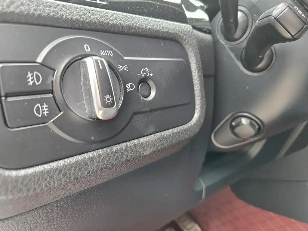 Volkswagen Touareg R-Line Luxury Type, фото 14