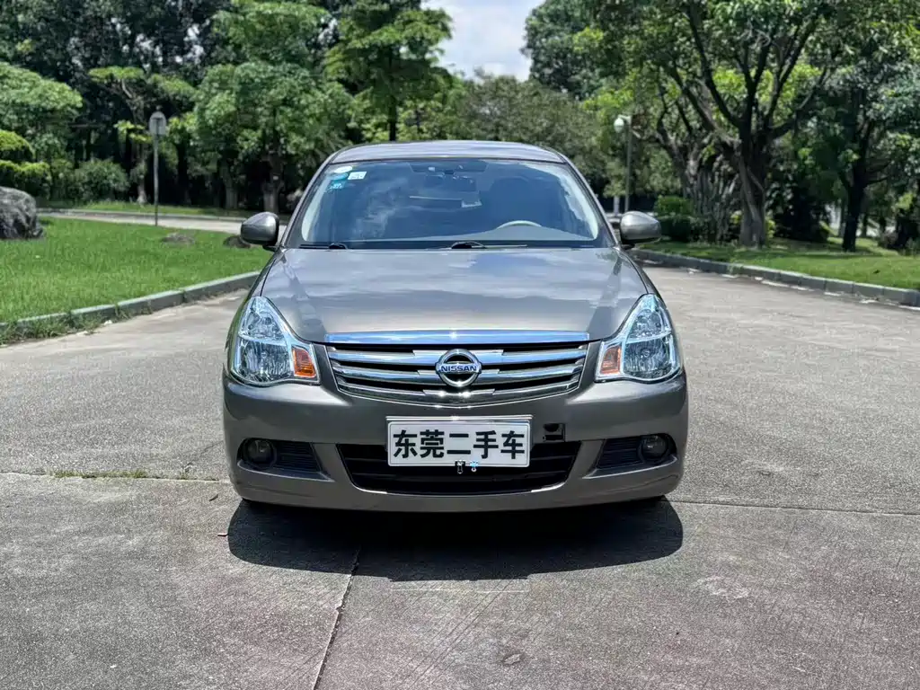 Nissan Sylphy 2012 1.6XE MT Comfort