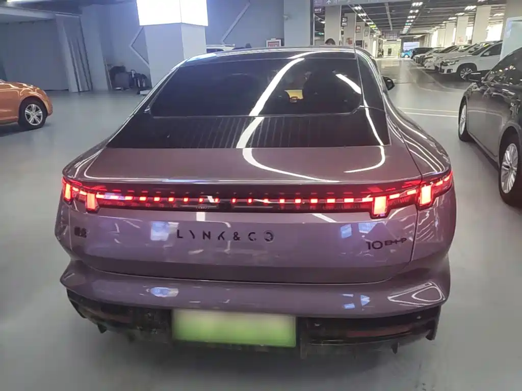 Lynk & Co 10 — миниатюра 6