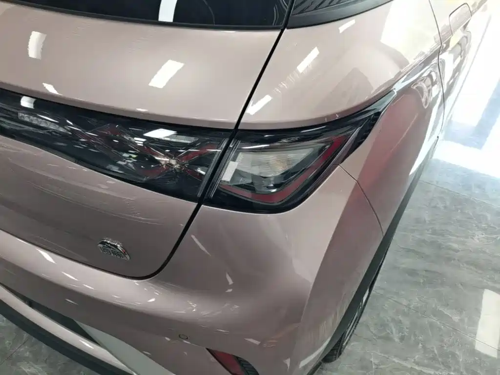 BYD Dolphin — миниатюра 8