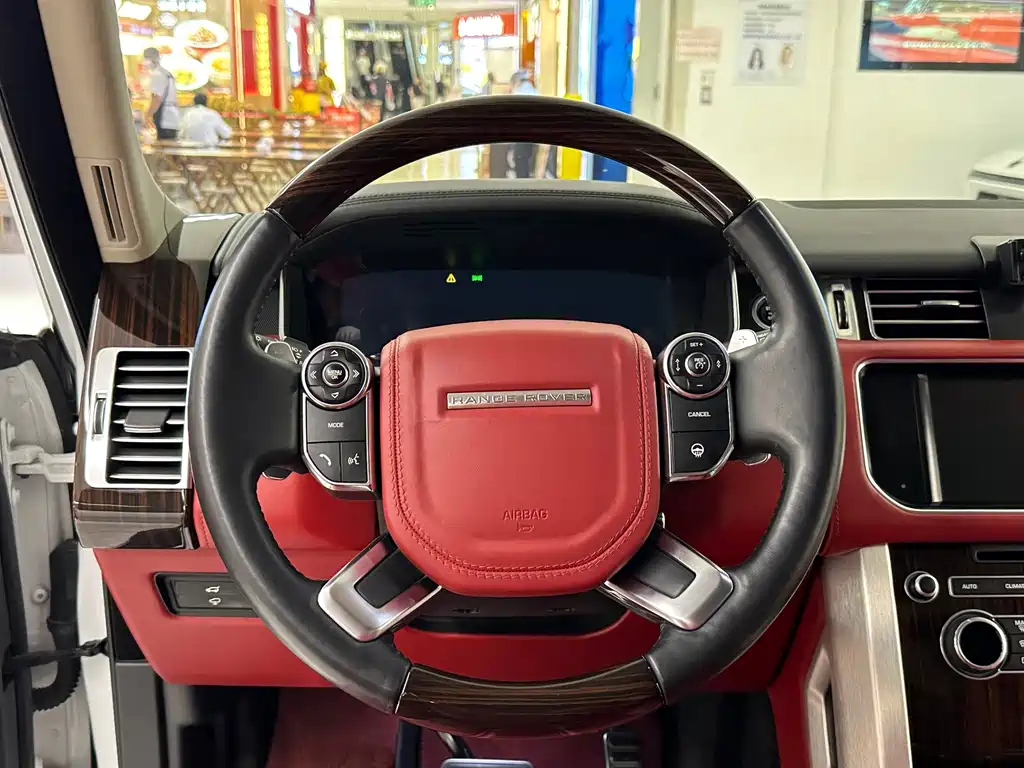Land Rover Range Rover — миниатюра 18
