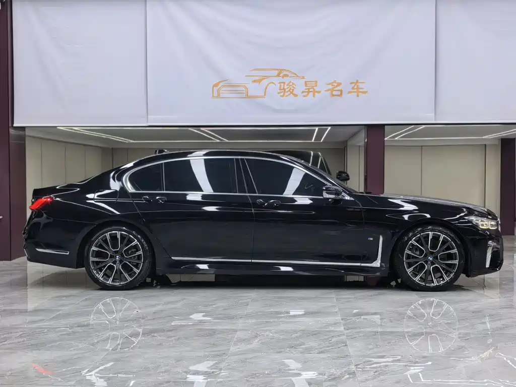 BMW 7 Series 7 2019 740Li Lead M Sport