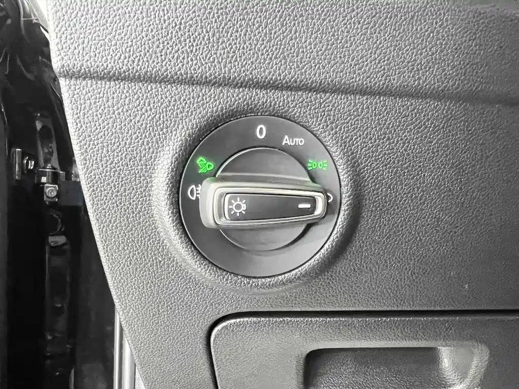 Volkswagen Tiguan L — миниатюра 10