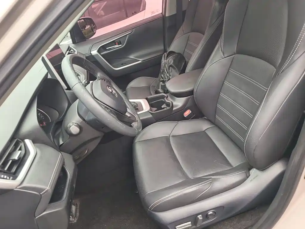 Toyota Wildlander — миниатюра 20