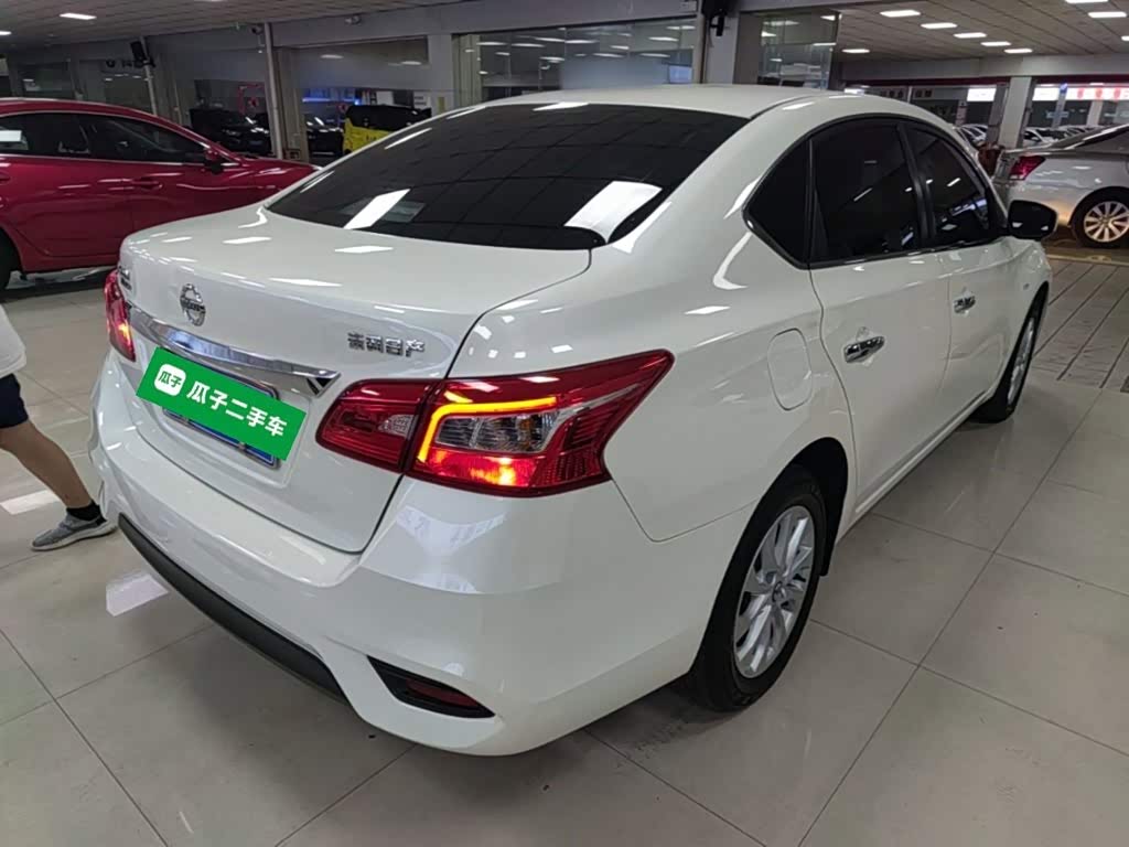 Nissan Sylphy 1.6 л 2022 г. Белый, пробег 33500 км